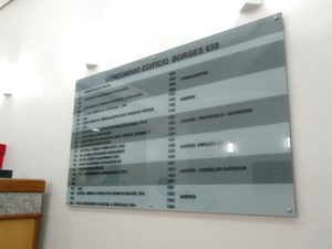 Revestimentos , painéis, pórticos. e placas de ACM, totens, luminosos. letreiros. peças em acrílico, cenografia de eventos, iluminação de LED, aço inox, isso e muito mais você encontra na PH Visual Porto Alegre.